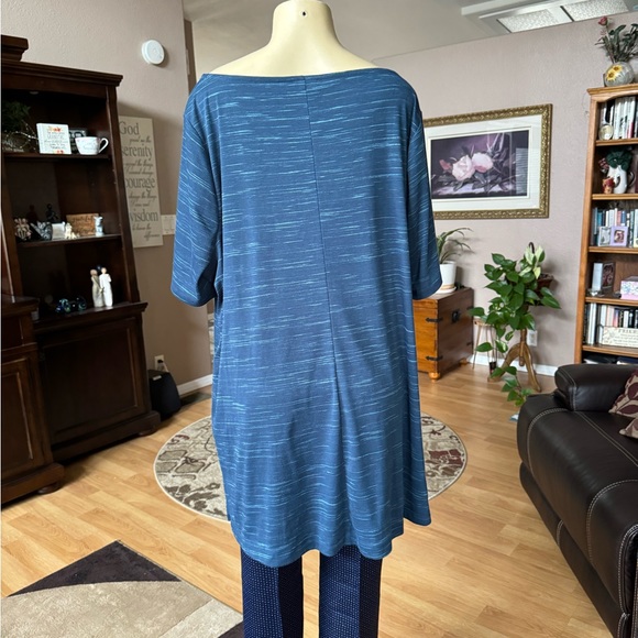 Lane Bryant blue & white short sleeve blouse-size XXXL - Picture 8 of 8